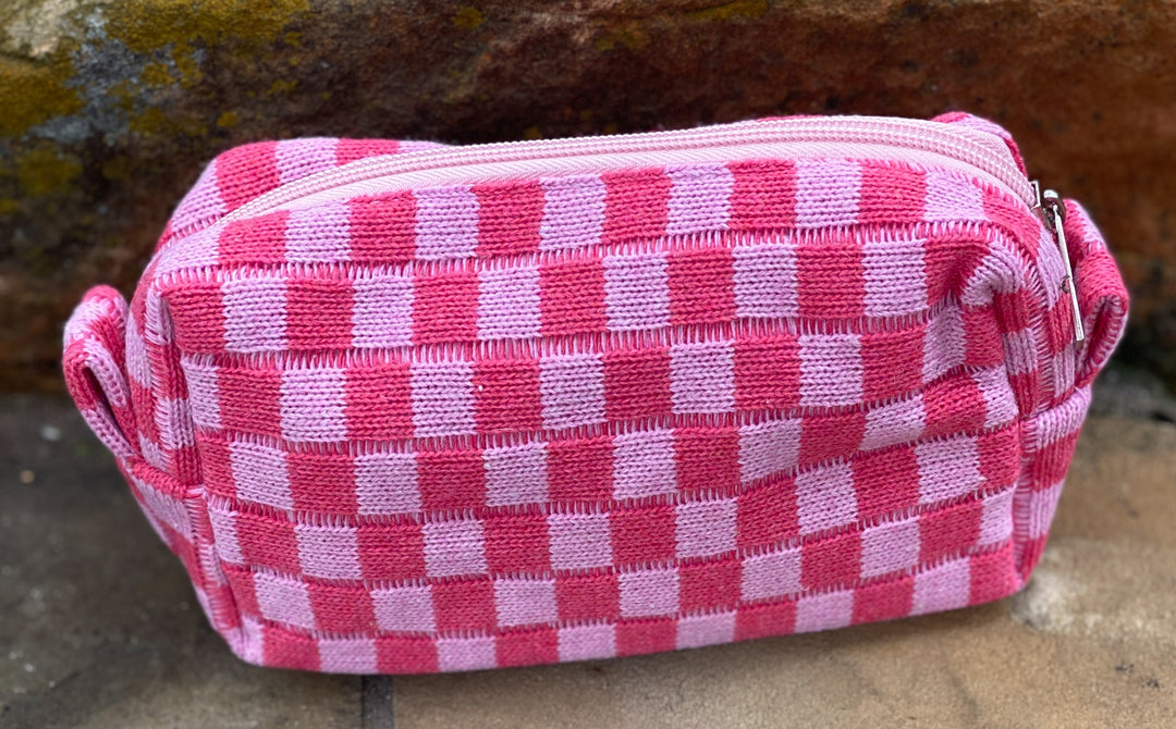 Pink Checked Zipper Pouch