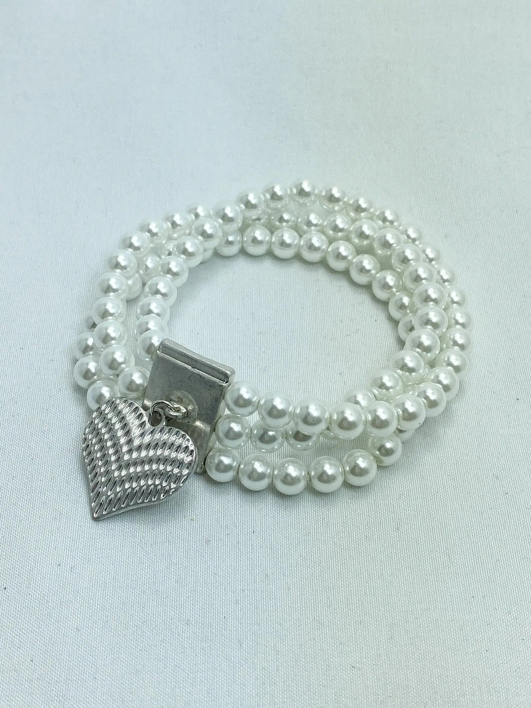 Pearl Bracelet w/ Silver Heart Charm - Lucy Doo